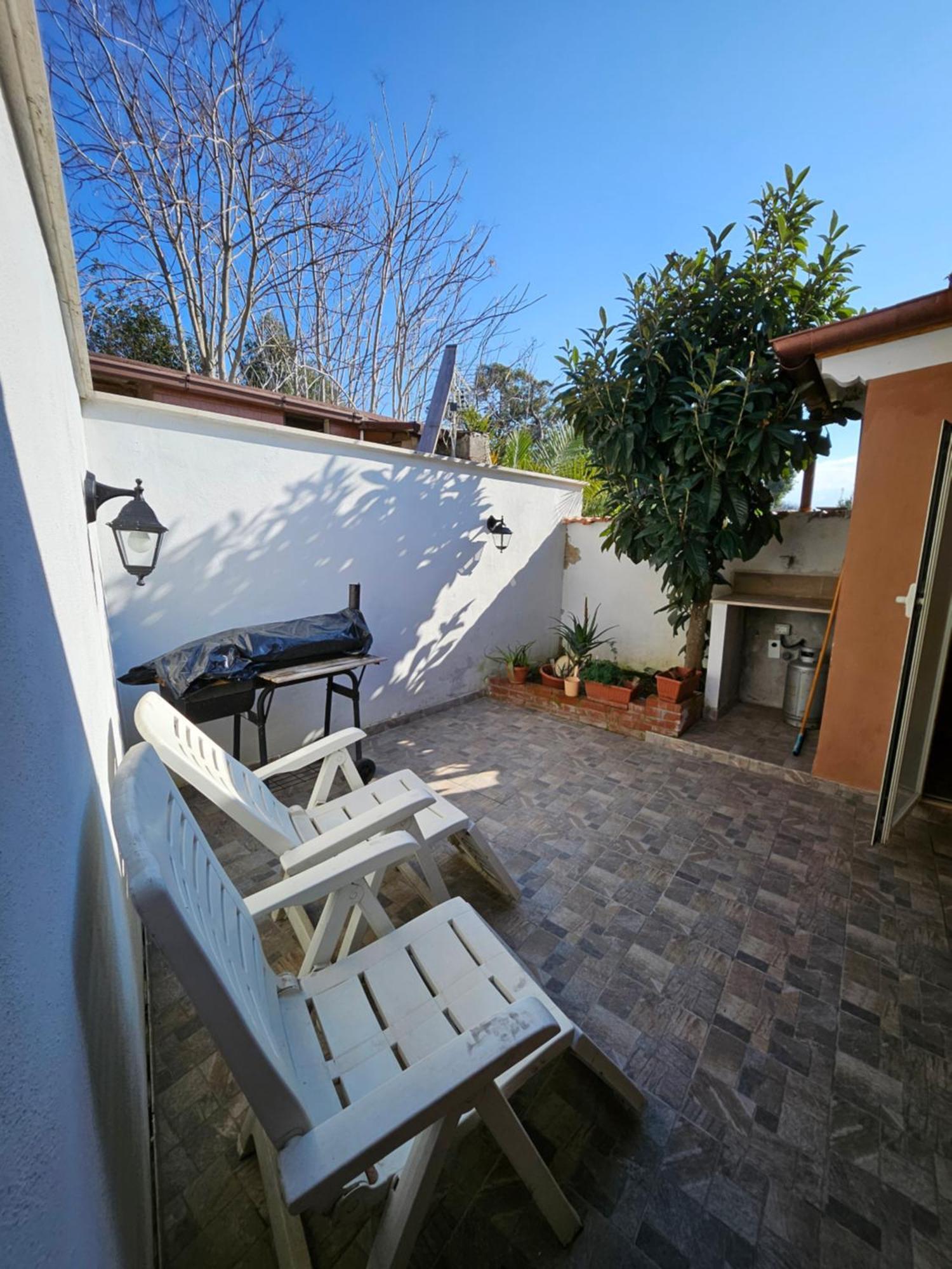 Casa Vacanze Dragona 15 Min Fco 10 Min Ostia Acilia Rum bild